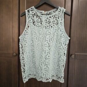 Maurices NWT Womens L Crochet Sleeveless Blouse Zip Lined Floral Blue Fairy Boho